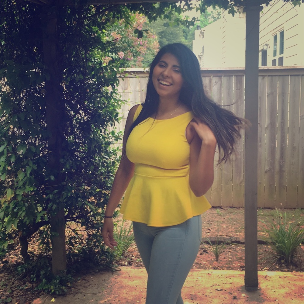 Bisou Bisou bright yellow peplum top